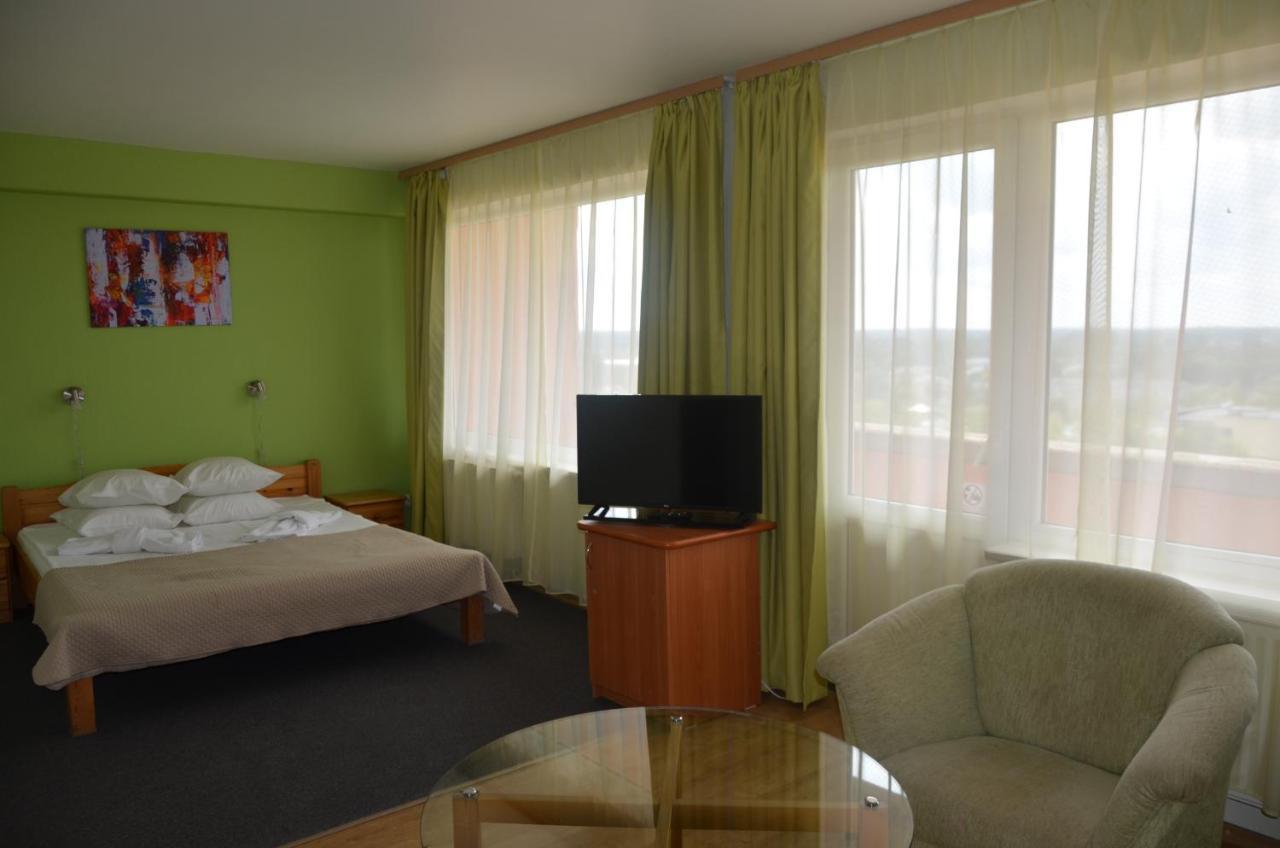 Latgale Hotel Rezekne Bagian luar foto