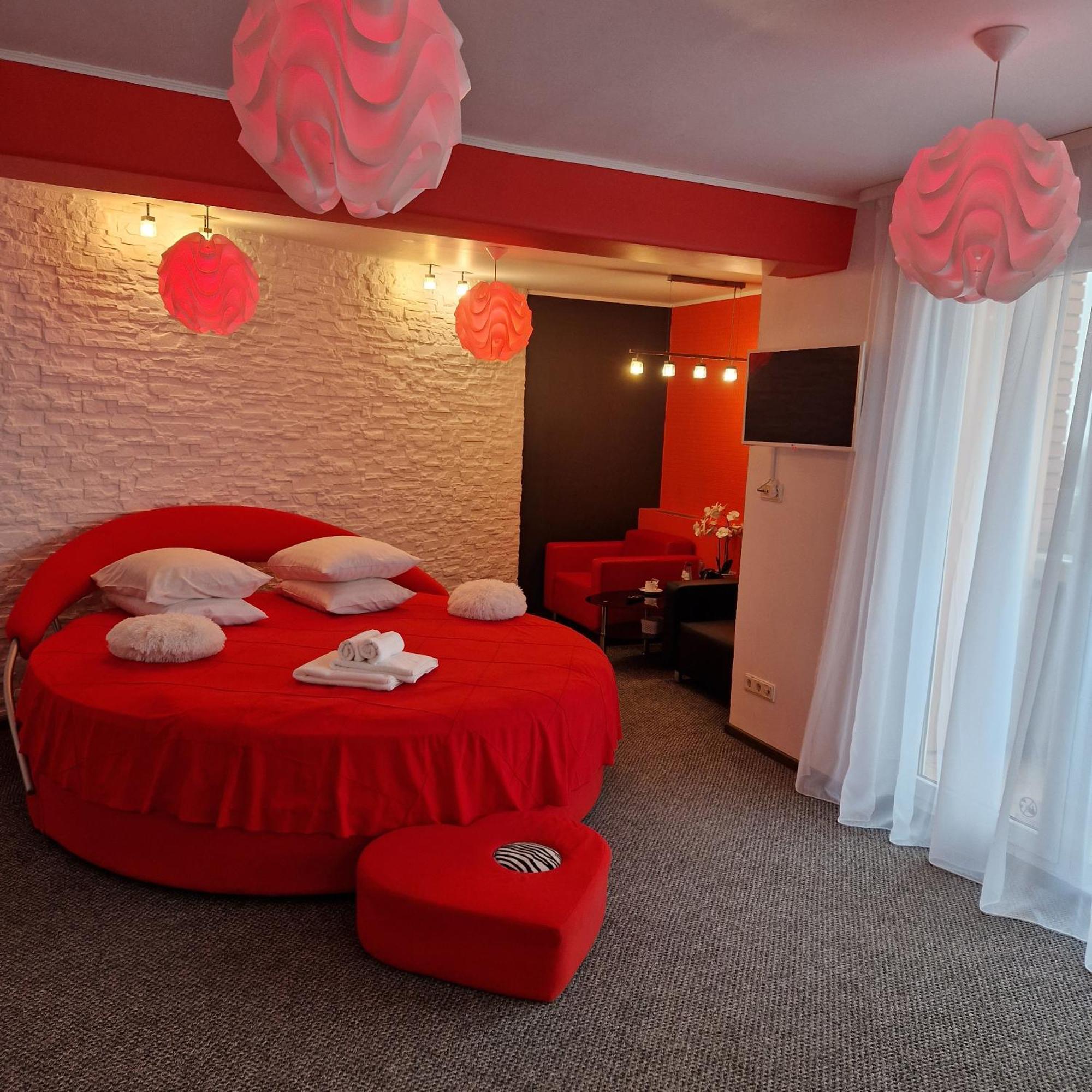 Latgale Hotel Rezekne Bagian luar foto