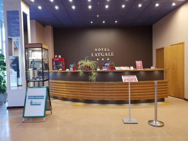 Latgale Hotel Rezekne Bagian luar foto